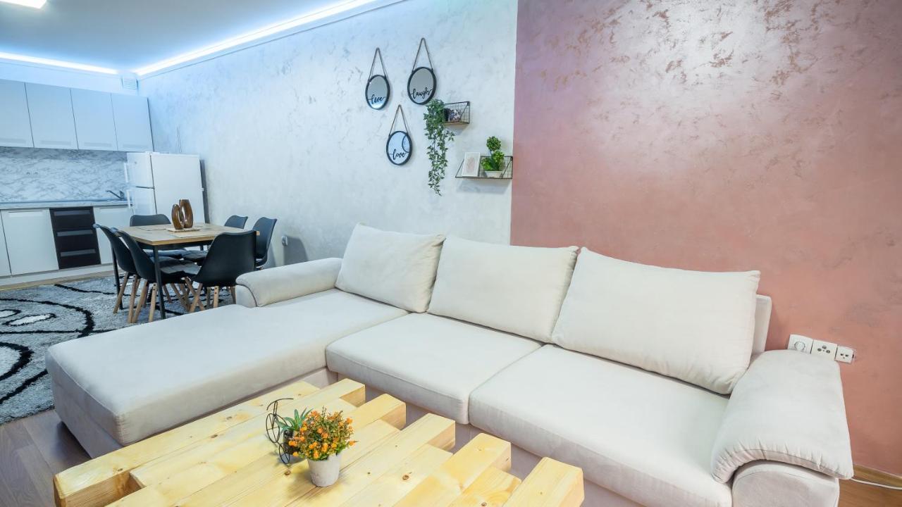 Alpin Apartments ולאסיץ מראה חיצוני תמונה