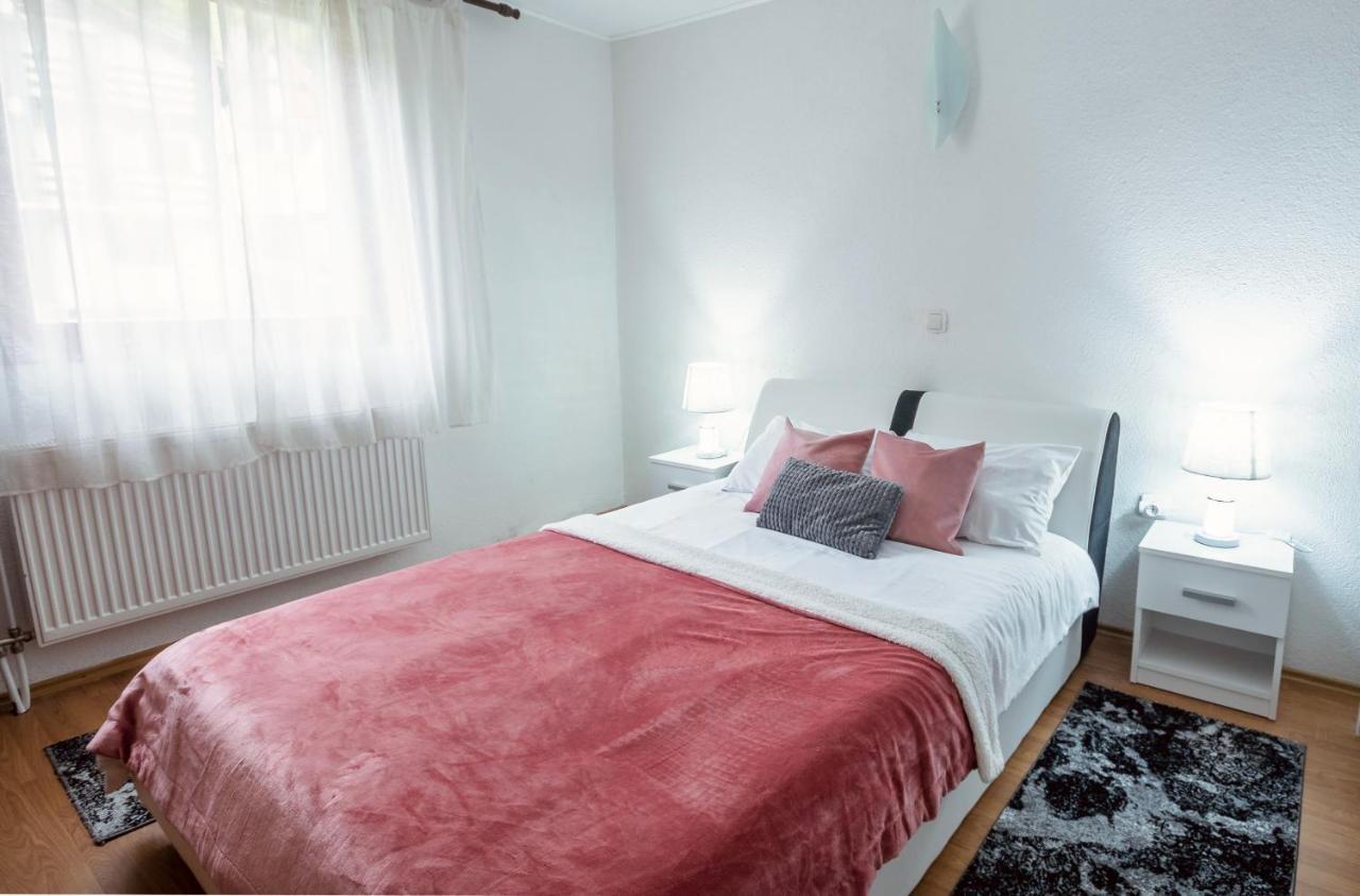 Alpin Apartments ולאסיץ מראה חיצוני תמונה