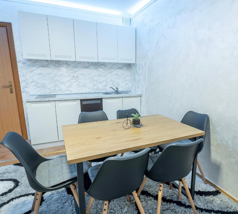 Alpin Apartments ולאסיץ מראה חיצוני תמונה
